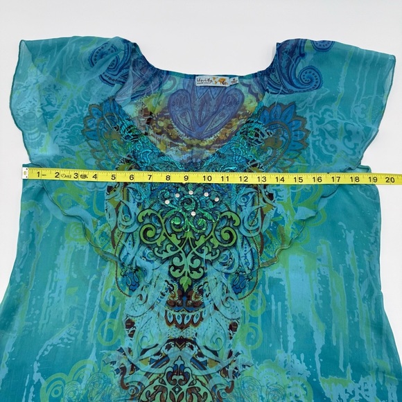Unity World Wear Women’s Blue Green Studded Patterned Top Medium Flutter Sleeve - Picture 13 of 15